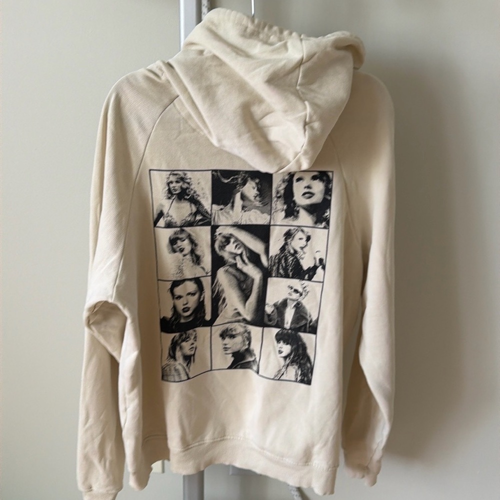Taylor Swift The Eras Tour cream grey cotton hoodie, size M